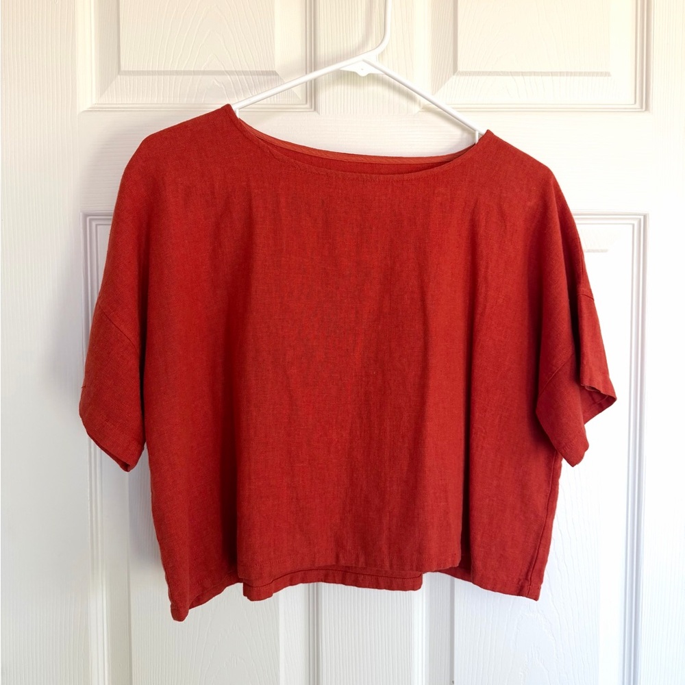 Me & Arrow Crew Box Top - S